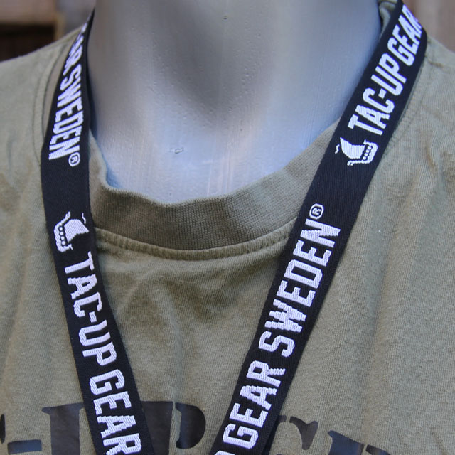 Lanyard Black/White on a mannequin.