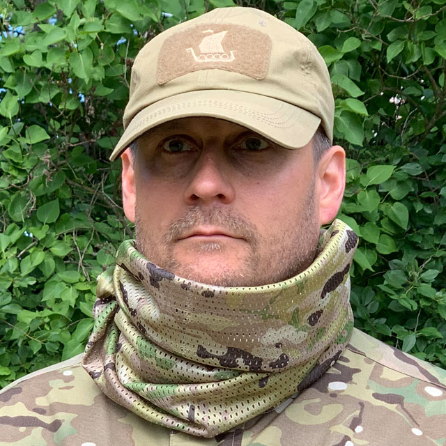 Front view of a Mesh Scarf Multicam