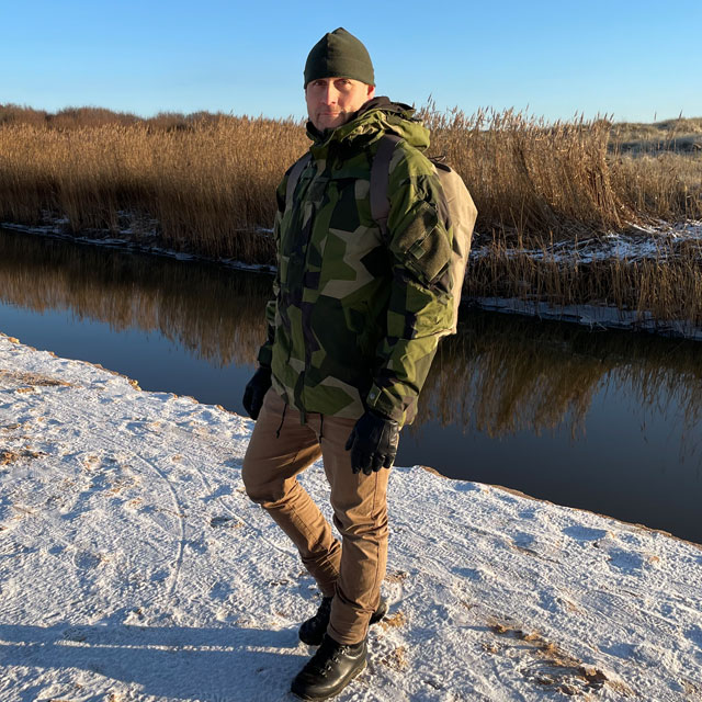 NCWR Jacket M90 from TAC-UP GEAR seen worn on wintery beach