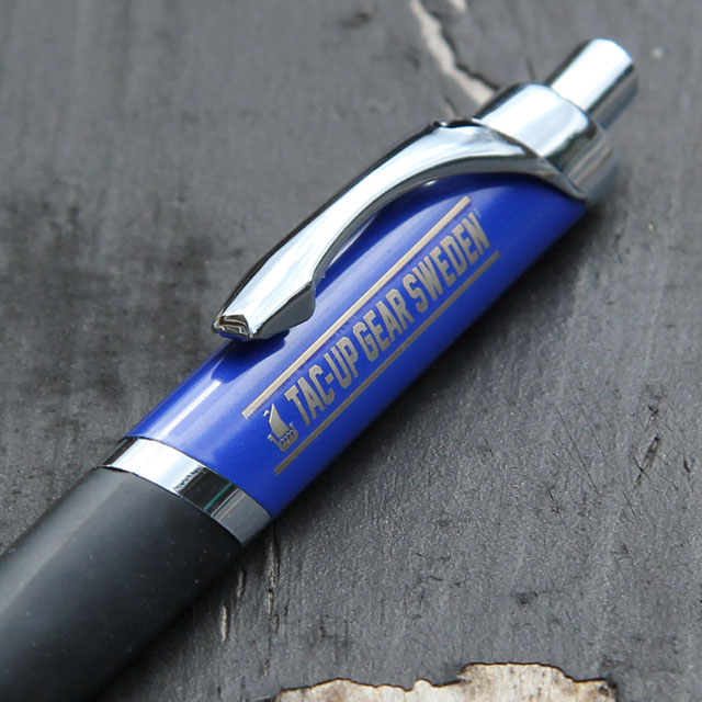 Closer picture of the clip on a Office Pen Navy Blue.