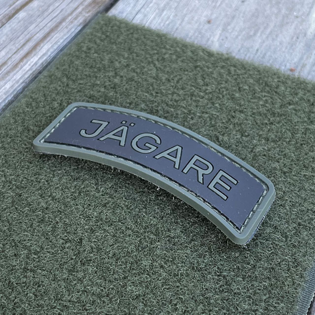 JÄGARE Hook PVC Patch Green/Black seen from an angle