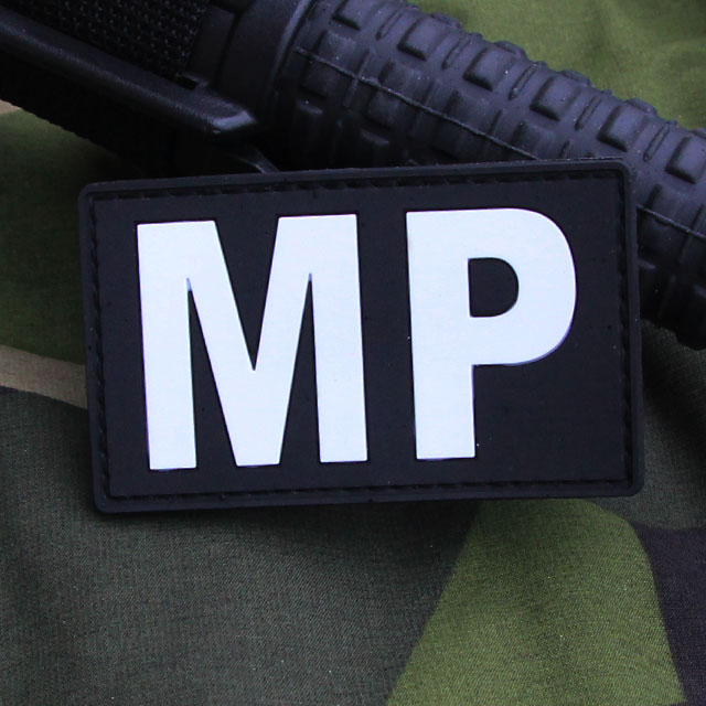 Ett Militärpolis PVC Patch märke.