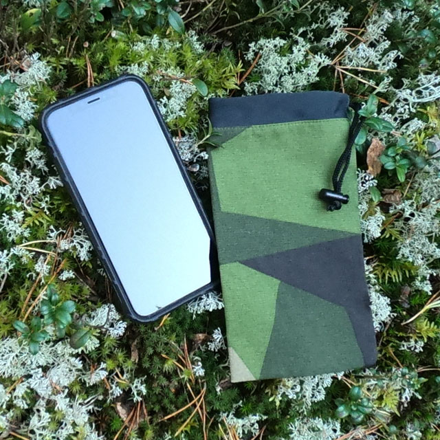 A Smartphone Bag M90 on the Swedish forest floor!