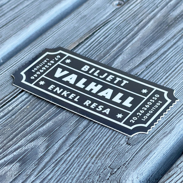 Sticker Biljett Valhall Svart/Vit sedd från sidan
