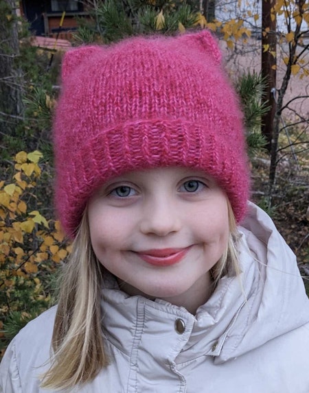 Frøken Vrangs Skattepus-lue til barn og voksen