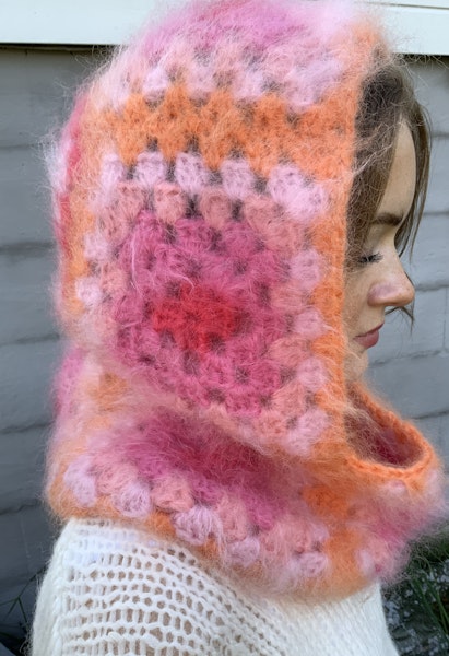 Frøken Vrangs hekla hoodie i mohair