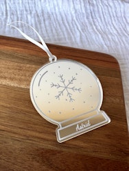 Julgranshänge - Graverad snöglob med namn
