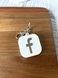 NFC Nyckelring - Facebook