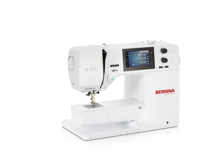 Bernina 435 (Skyltex. Inkl Tillbehörskit 695 kr)