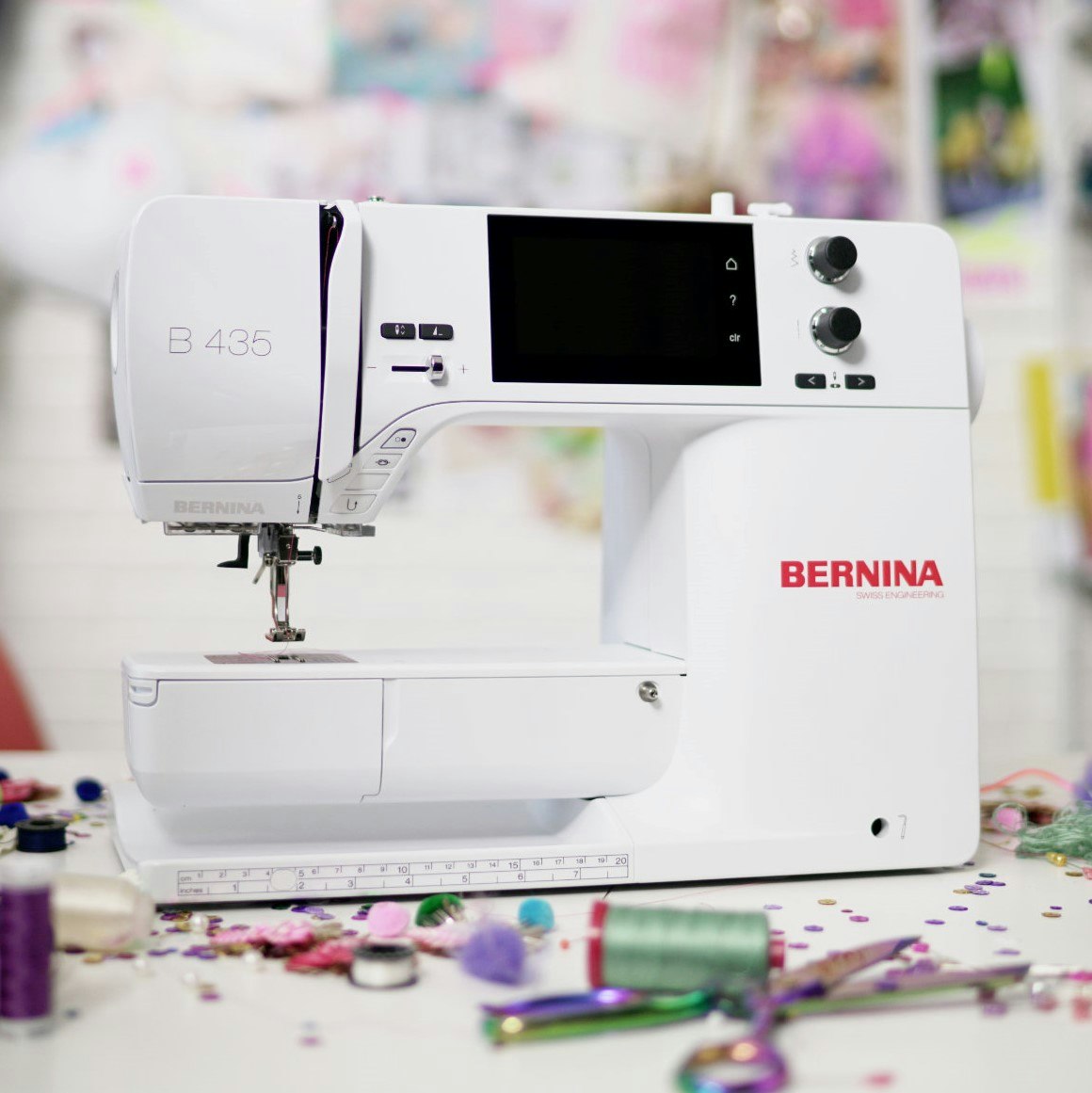 BERNINA 435