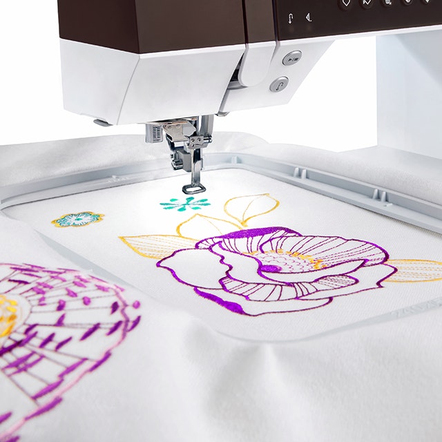 Pfaff creative ambition™ 640 sy- och brodérmaskin