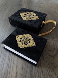 Sammet Koran i presentlåda