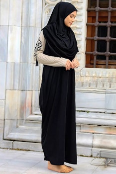 Rumi Resebönekläder med Slöja Svart