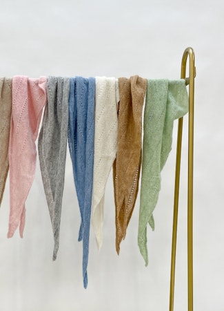 Knitted mini Scarf