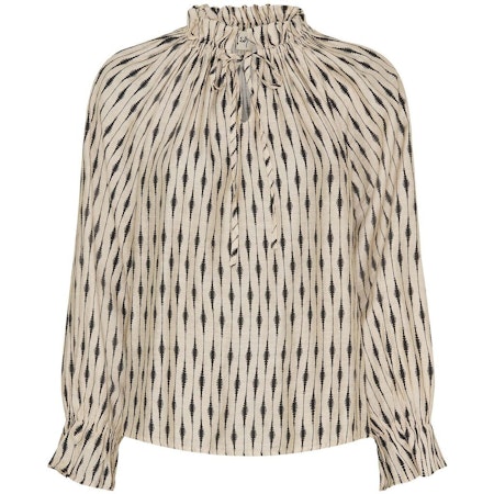 ISAY, ANe String Blouse