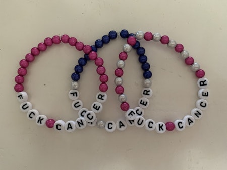 Armband ”FUCK CANCER”