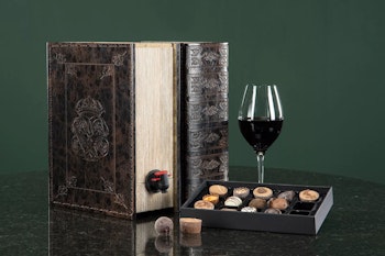 Vinbox / Boklåda i läderlook