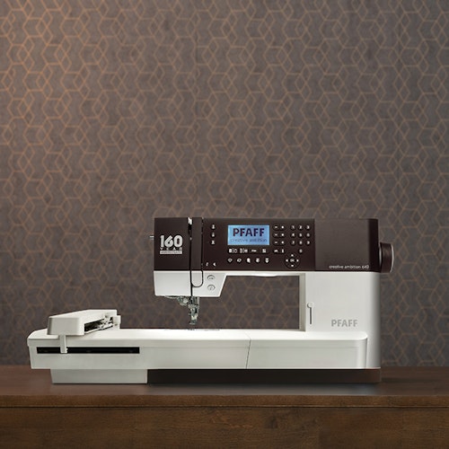 Pfaff creative ambition™ 640 sy- och brodérmaskin