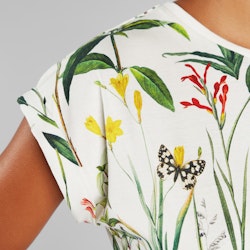 T-shirt Visby Flower Field Off White