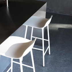 Form Barstool 65 cm