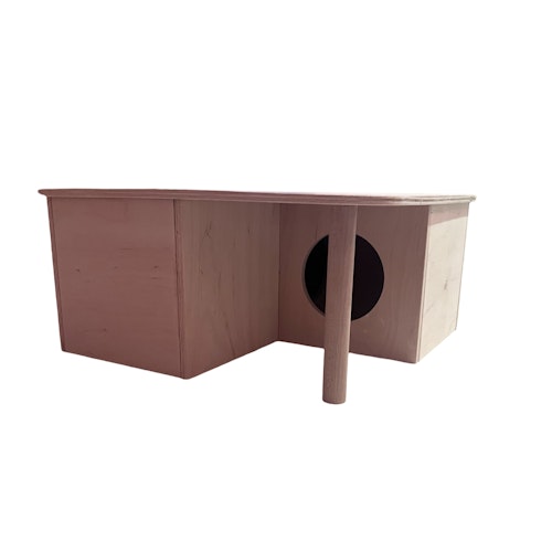 Hus med 3 rom og terrasse