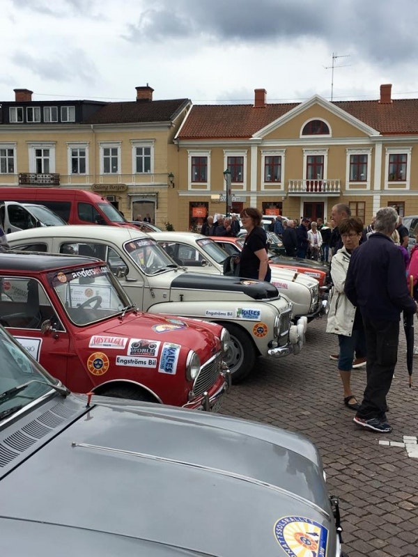 Midnattssolsrallyt med sevicedepå på Eksjö Torg