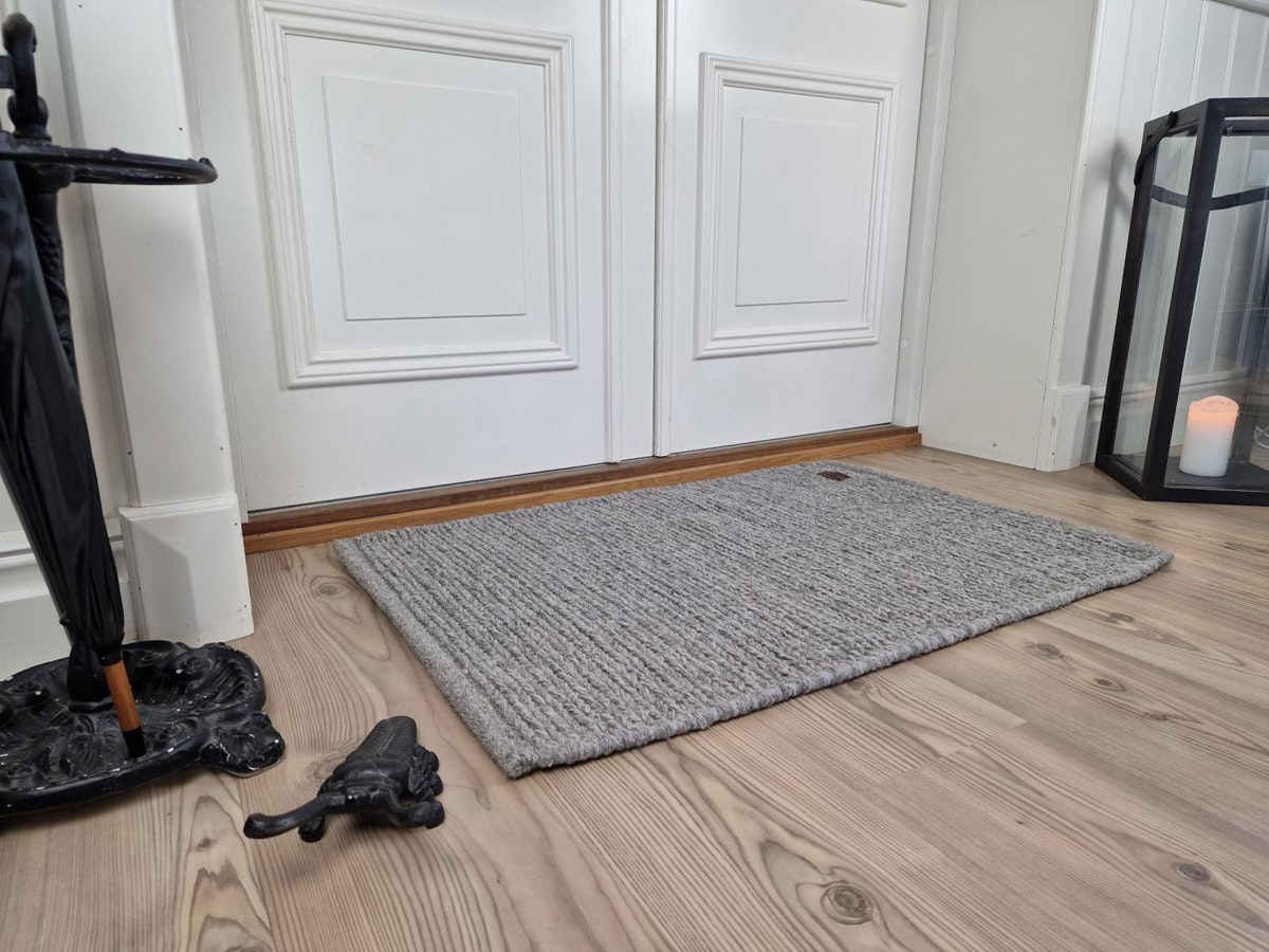 Arvika Ullmatta med Flätningsmönster Grå