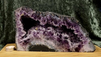 Ametist grotta 12,45 kilo