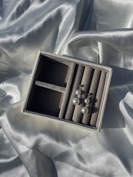 Holly earrings silver