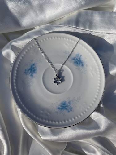 Juni necklace silver