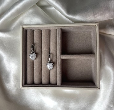 Ciara earrings silver
