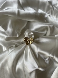 Theresa ring