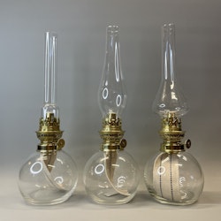 Simrishamnslampan glasklar/mässing - Lysande Sekler