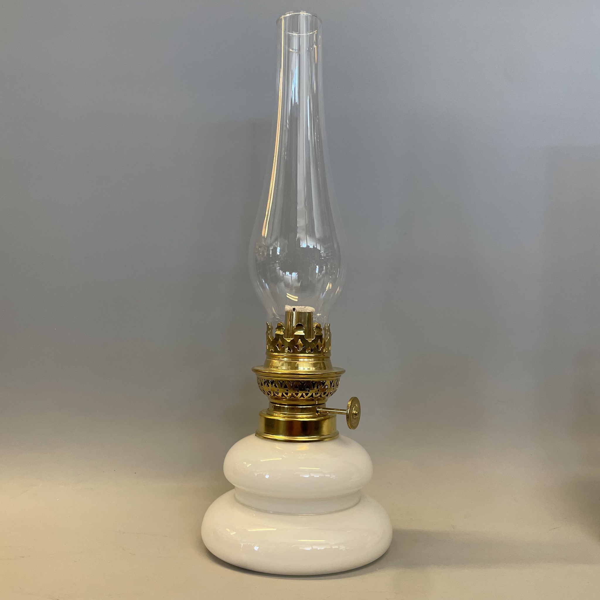 Dansk opalvit bordslampa 10'''