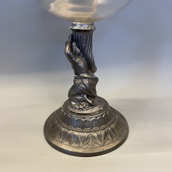 Bordsfotogenlampa på figurinfot 10'''