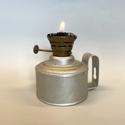 Fotogenlampa i plåt med fribrännare