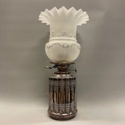 Engelsk fotogenlampa i nysilver från Hinks & Sons samt Dixon & Sons