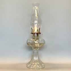 Fotogenlampa i glas med Lotusbrännare