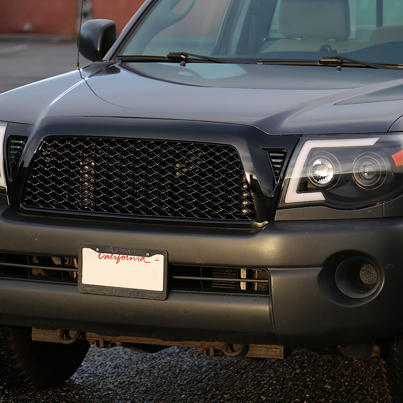 FRONT MESH GRILLE- GLOSSY BLACK, Tacoma 05-11