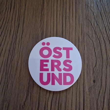 Kylskåpsmagnet text Östersund
