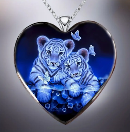 Halsband tigerungar