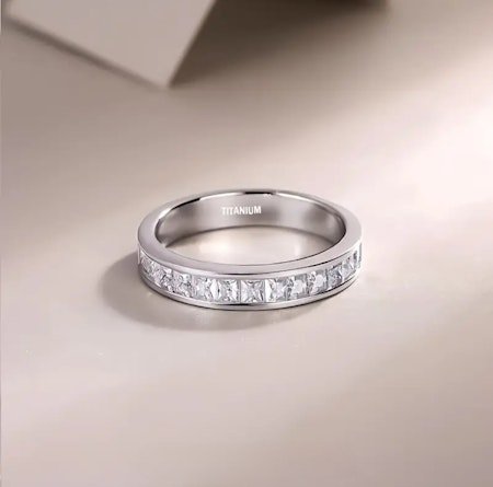 Ring titan zirkonia