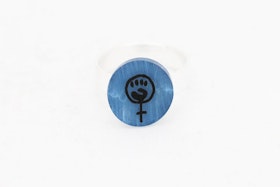 Blå ring, feminist