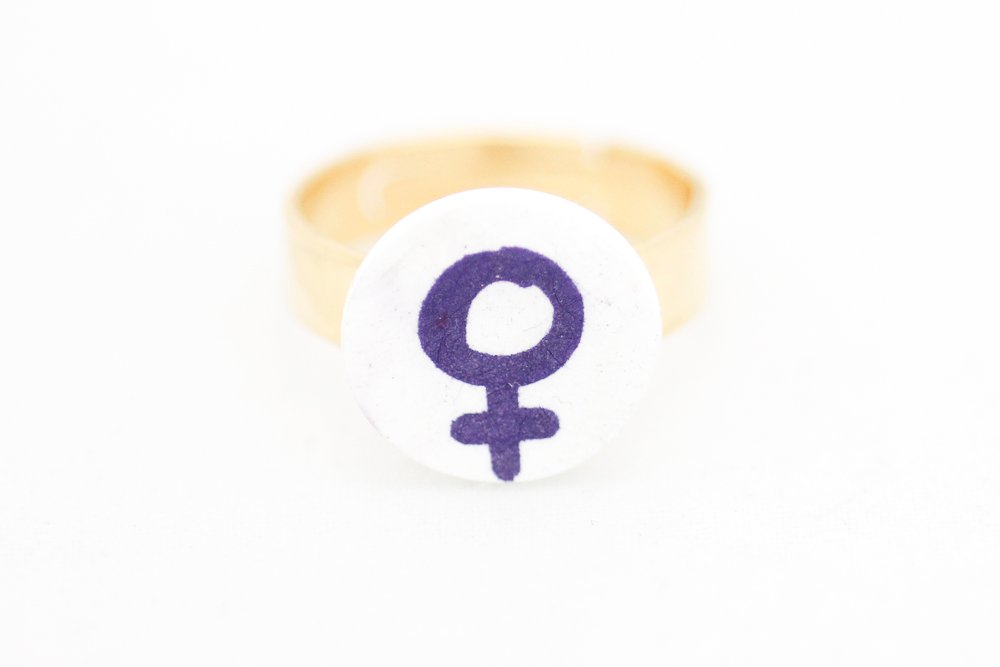 Lila ring, feminist