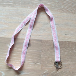 Nyckelband med dräktband rosa på vit