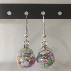 Örhängen glasglob med mix av cirkelglitter