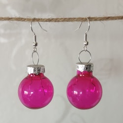 Örhängen med julkulor i  rosa