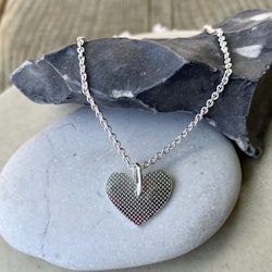 Halsband med hjärta