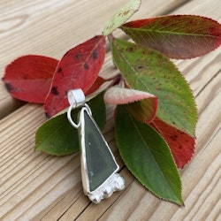 Halsband med havsglas