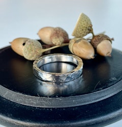 Hamrad ring